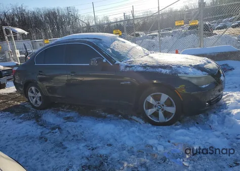 2008 BMW 528 Xi z USA, uszkodzony, nr VIN WBANV13558CZ59843